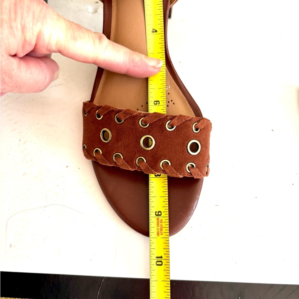 Like new Clarks Brown Ankle Strap Block Heel Sandals - Picture 11 of 11